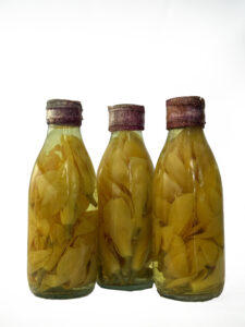 Son Chafa Flower Bottle